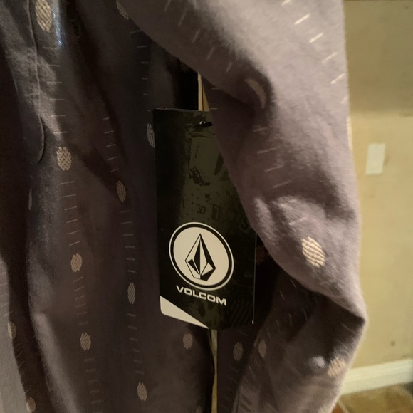 Volcom collared shirt - Picture 6 of 8